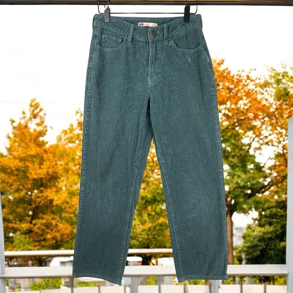 SO Pants - SO High Rise Straight Stylish Corduroy Pants in Forest Green 7/28
